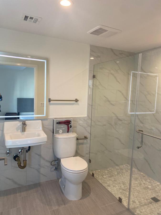 Gorgeous With Parking In Ktown La Appartamento *